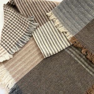 Liz Claiborne Wool Blend Scarf Wrap Plaid Vintage